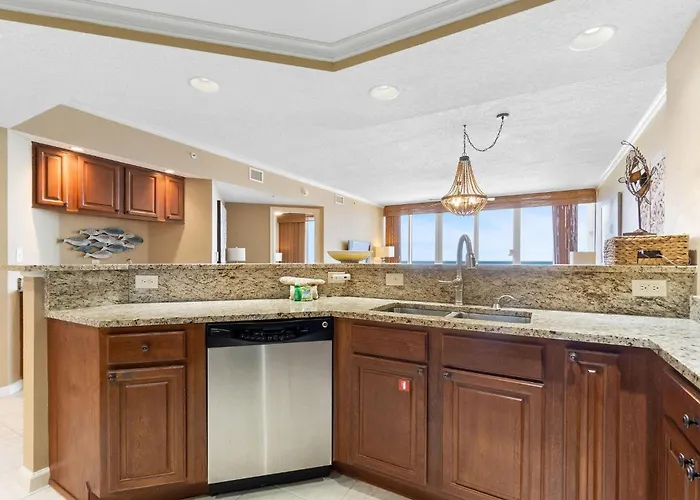 Holiday home Colonnades 1402